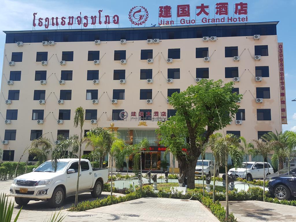 Jian Guo Grand Hotel Ban Sikhai Exterior photo